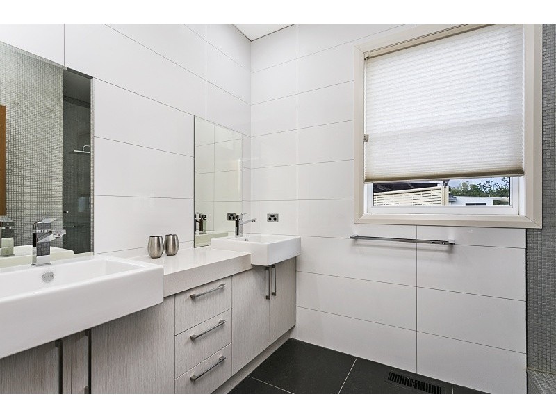 15 Marshall Crescent, Kennington VIC 3550