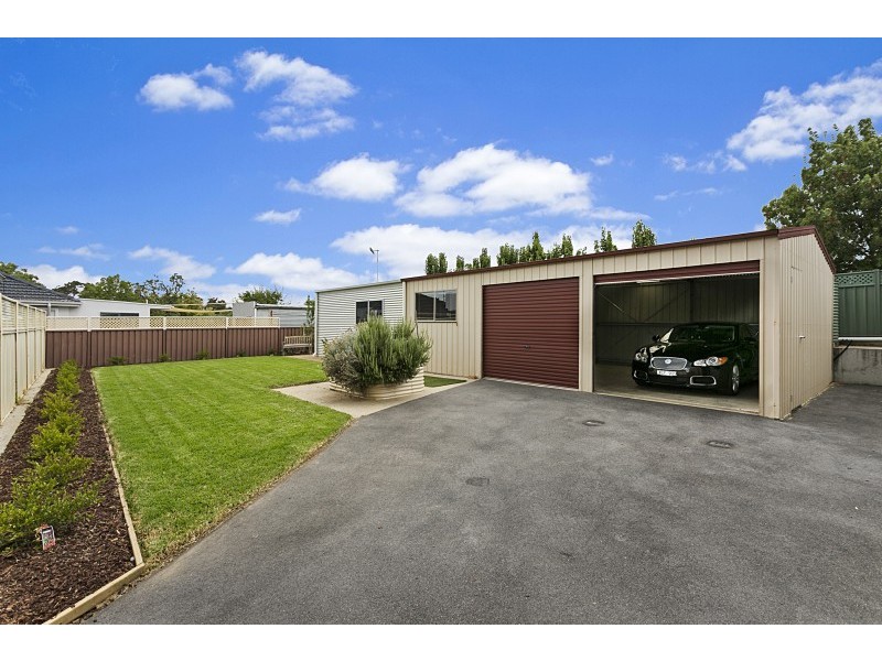 15 Marshall Crescent, Kennington VIC 3550