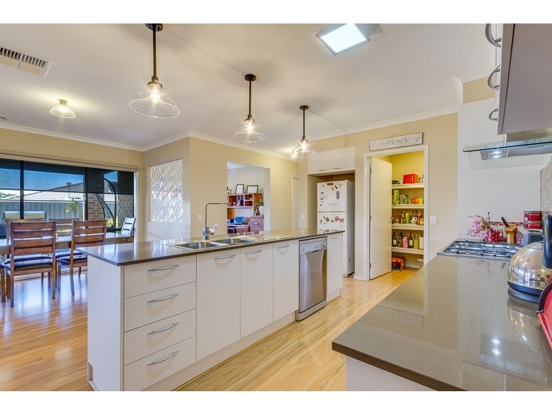 22 Riversdale Avenue, Eaglehawk VIC 3556