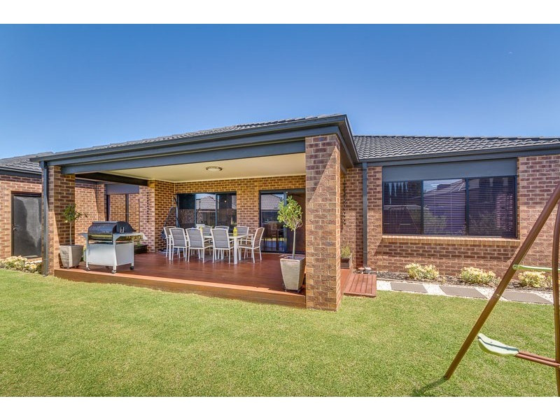 22 Riversdale Avenue, Eaglehawk VIC 3556