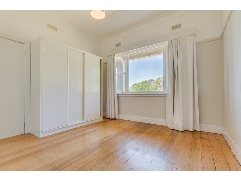 12 Eadie Street, Quarry Hill VIC 3550