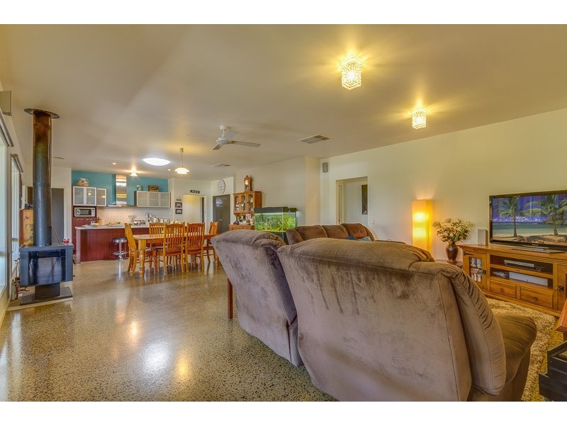 13 Marita Drive, Maiden Gully VIC 3551