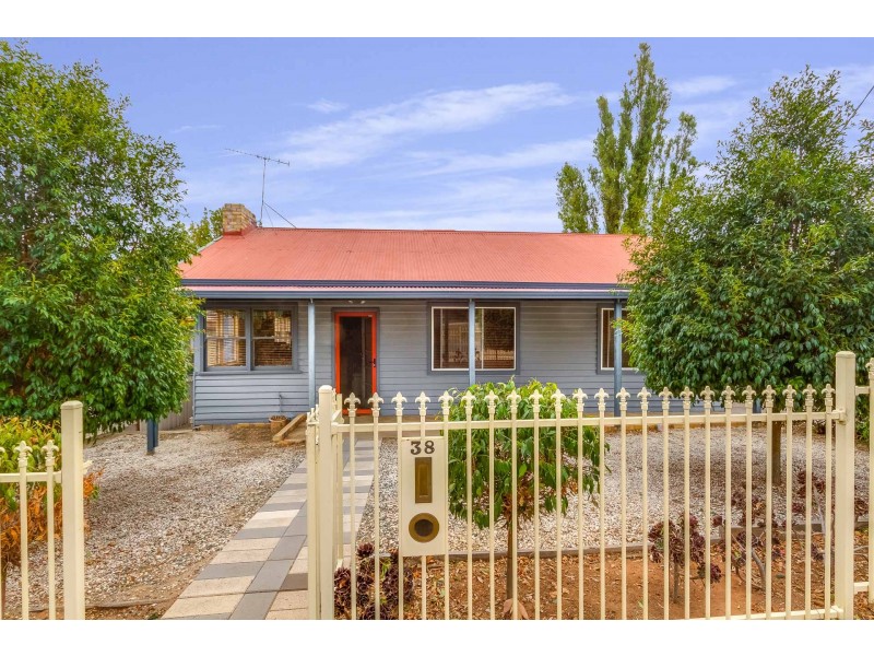 38 Valentine Street, Ironbark VIC 3550