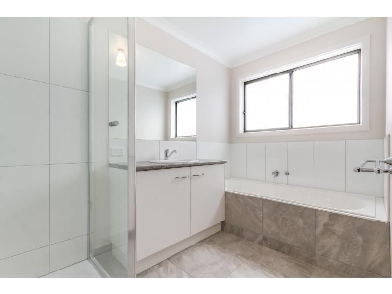 16A Daniel Street, Long Gully VIC 3550
