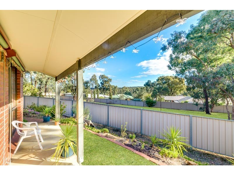 2/2 Guy Court, Kangaroo Flat VIC 3555