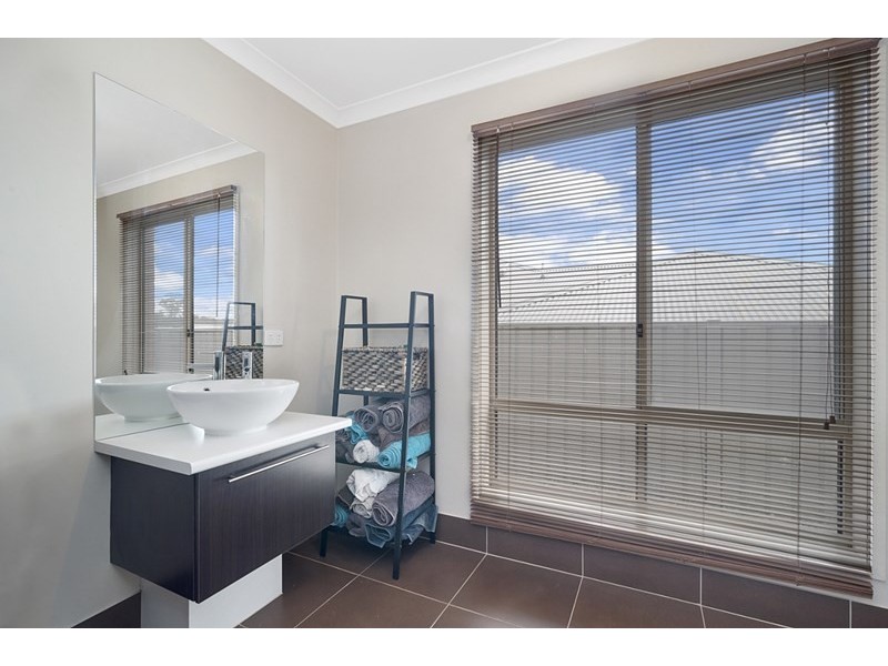 20 Klim Ave, Kangaroo Flat VIC 3555