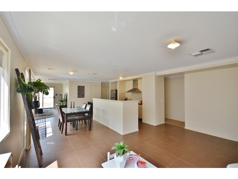 20 Klim Ave, Kangaroo Flat VIC 3555