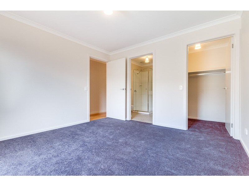 16B Daniel St, Long Gully VIC 3550