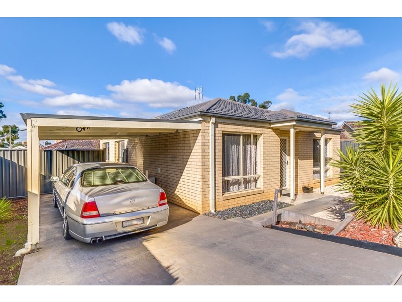 17 Esler Street, California Gully VIC 3556
