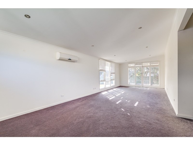 90 Somerville Street, Flora Hill VIC 3550