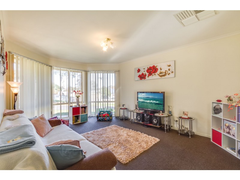 13 Cross Street, Kangaroo Flat VIC 3555