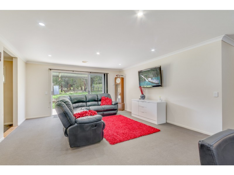 176 Sailors Gully Road, Eaglehawk VIC 3556