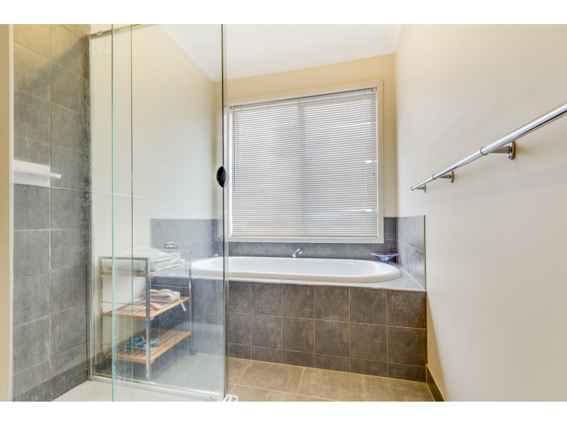 176 Sailors Gully Road, Eaglehawk VIC 3556