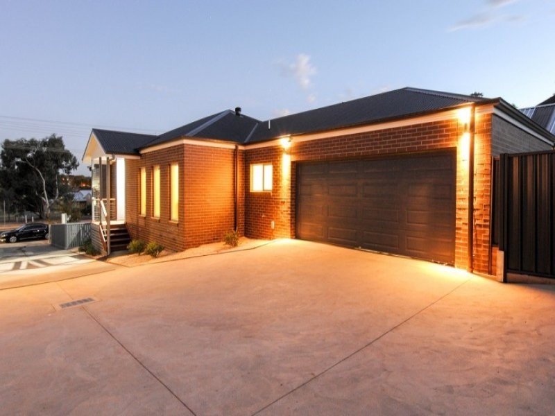 96C Mackenzie Street, Golden Square VIC 3555