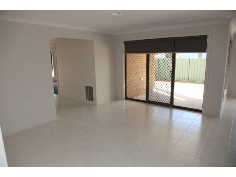 142 Ironstone Road, Ascot VIC 3551