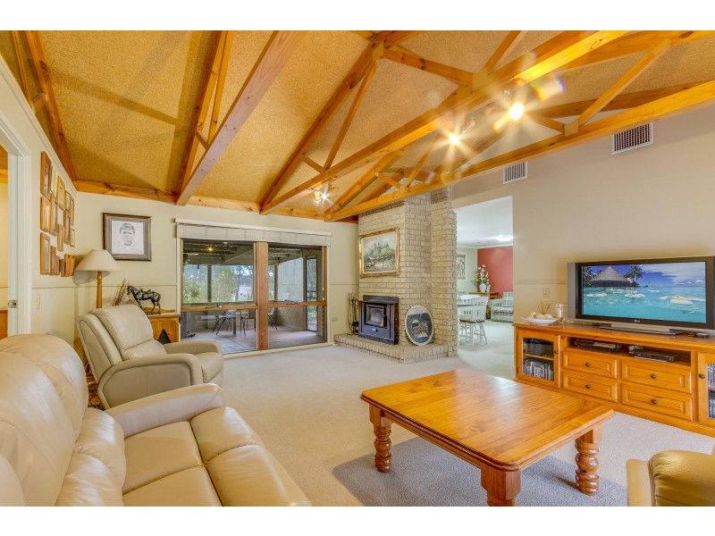 106 O’Sullivans Road, Marong VIC 3515