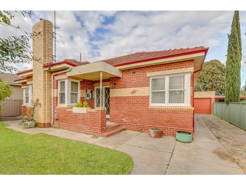 18 Ellis Street, Flora Hill VIC 3550