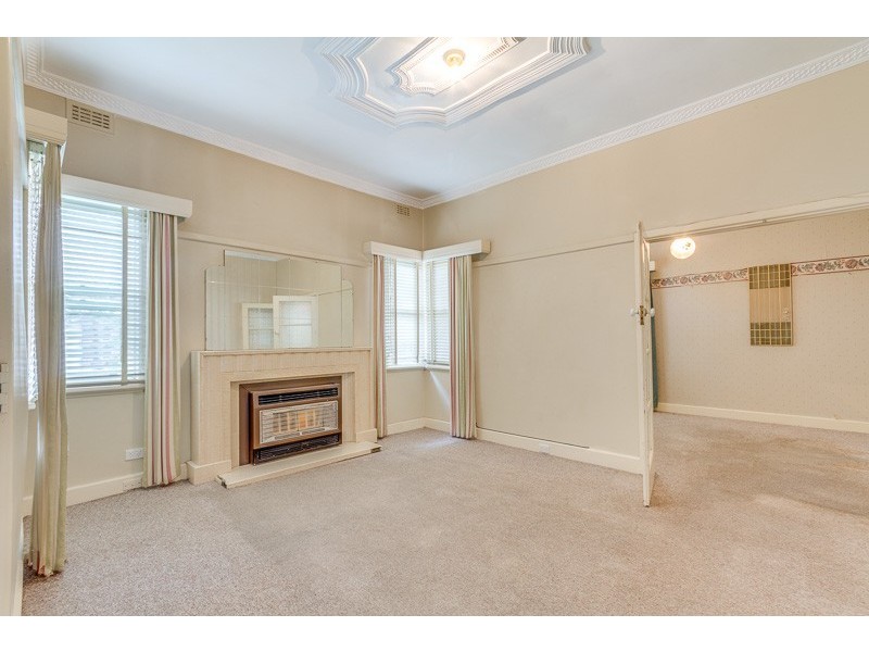 18 Ellis Street, Flora Hill VIC 3550