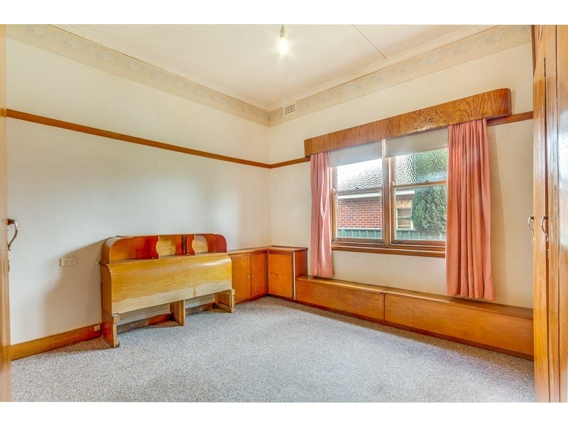 18 Ellis Street, Flora Hill VIC 3550