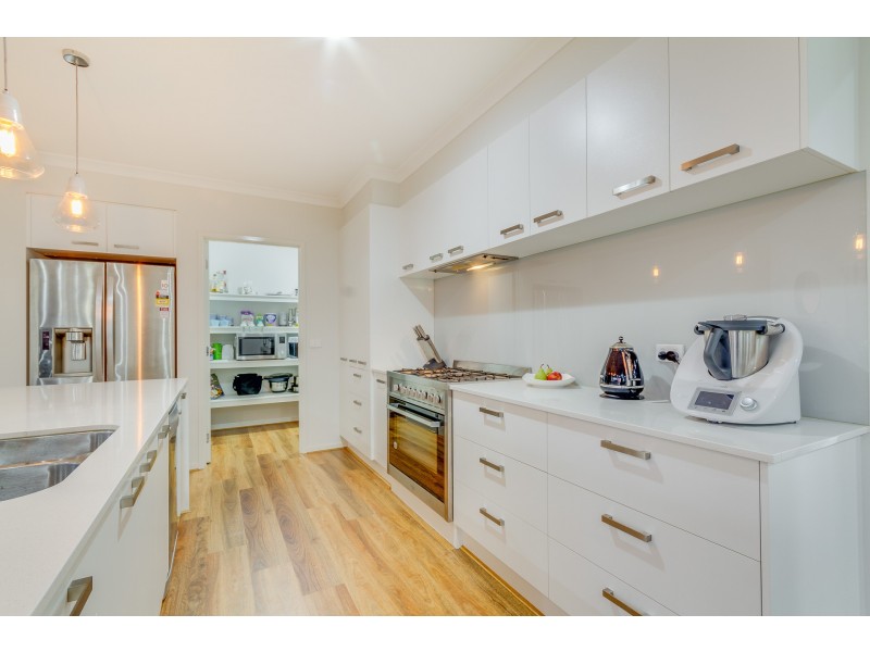 3 Shiraz Court, Maiden Gully VIC 3551