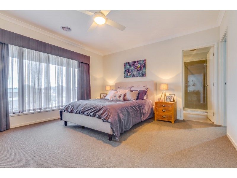 3 Shiraz Court, Maiden Gully VIC 3551