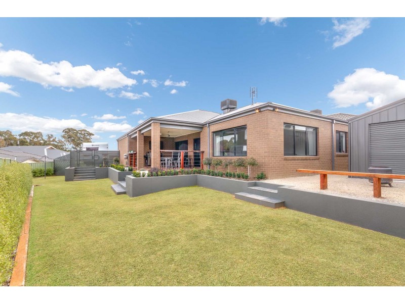 3 Shiraz Court, Maiden Gully VIC 3551