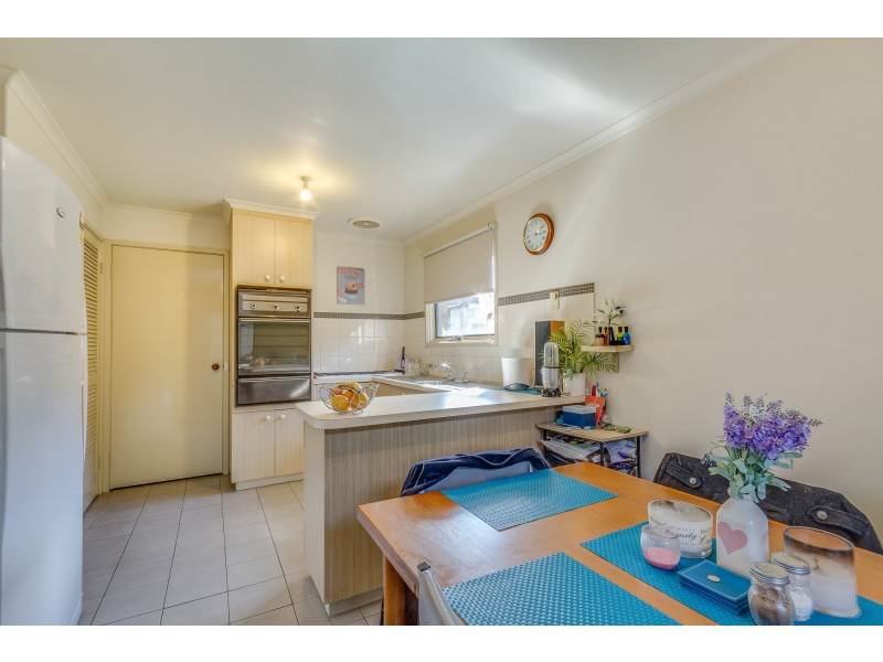 3 Muir Street, Kangaroo Flat VIC 3555