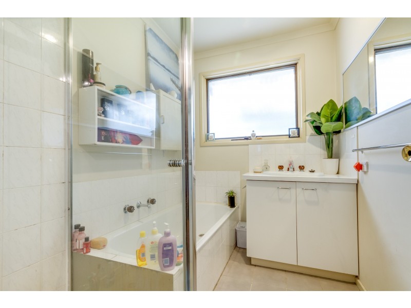 3 Muir Street, Kangaroo Flat VIC 3555