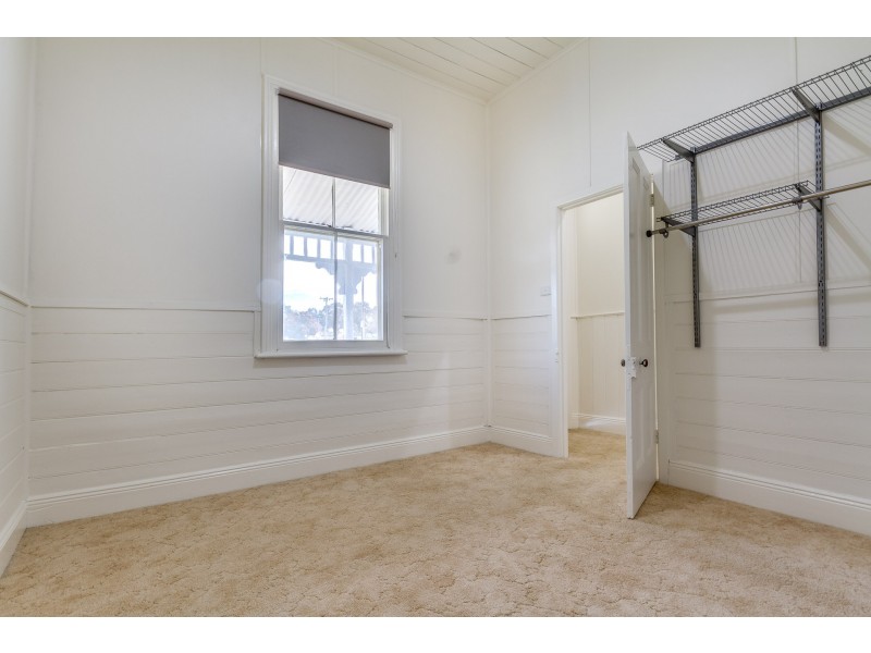 27 Barrell Street, California Gully VIC 3556