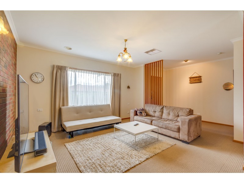 2 Hollywood Court, Strathdale VIC 3550