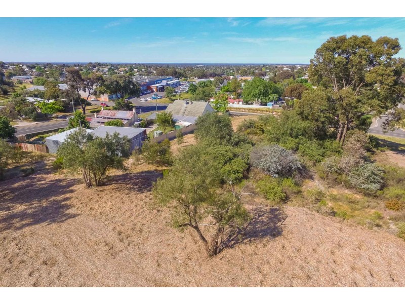 2 West Street, Golden Square VIC 3555