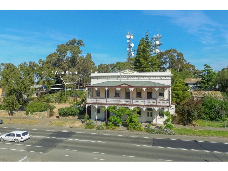 2 West Street, Golden Square VIC 3555