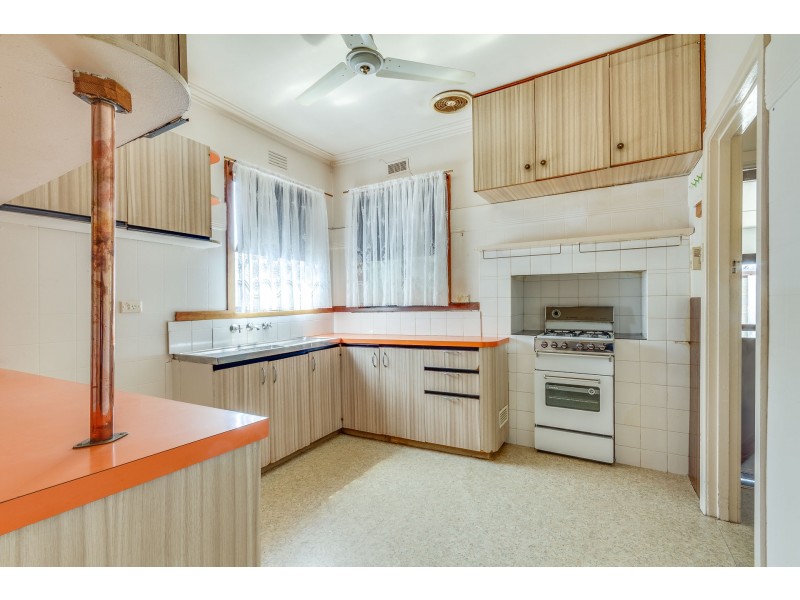 7 Guthrie Street, Kangaroo Flat VIC 3555