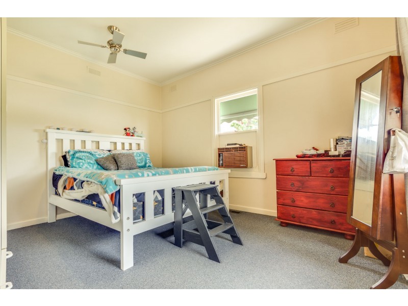 100 Mackenzie Street, Golden Square VIC 3555