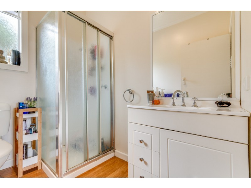 100 Mackenzie Street, Golden Square VIC 3555