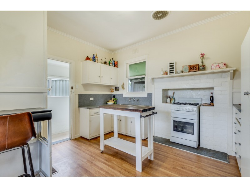 100 Mackenzie Street, Golden Square VIC 3555