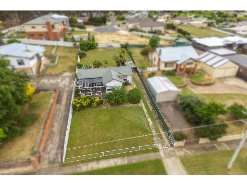 100 Mackenzie Street, Golden Square VIC 3555