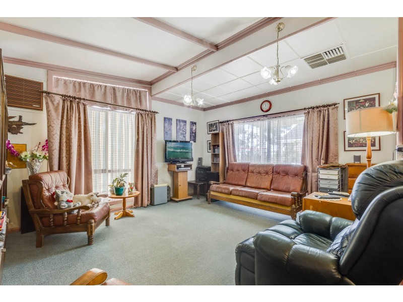 58 Sandhurst Road, California Gully VIC 3556