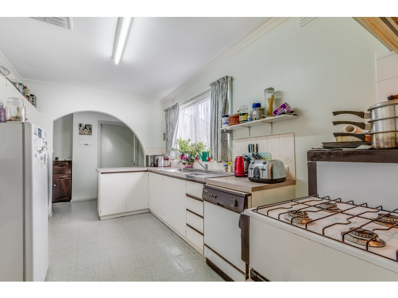 58 Sandhurst Road, California Gully VIC 3556