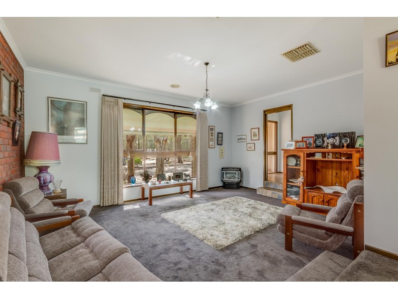 50 Junortoun Road, Junortoun VIC 3551