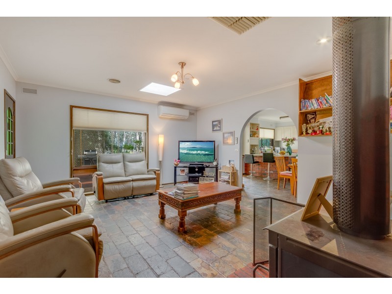 50 Junortoun Road, Junortoun VIC 3551