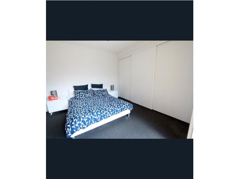 2/17 Osborne Street, Flora Hill VIC 3550