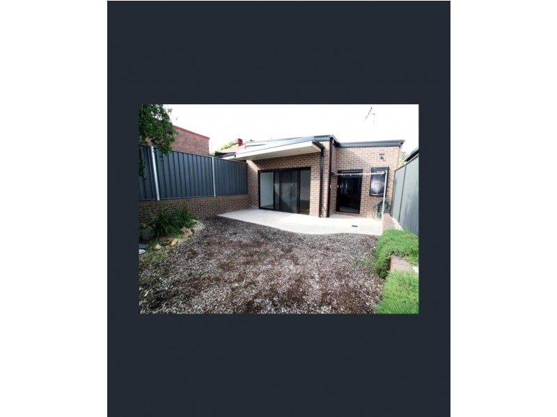 2/17 Osborne Street, Flora Hill VIC 3550