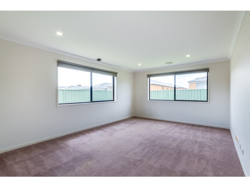 8 Gladeville Drive, Jackass Flat VIC 3556