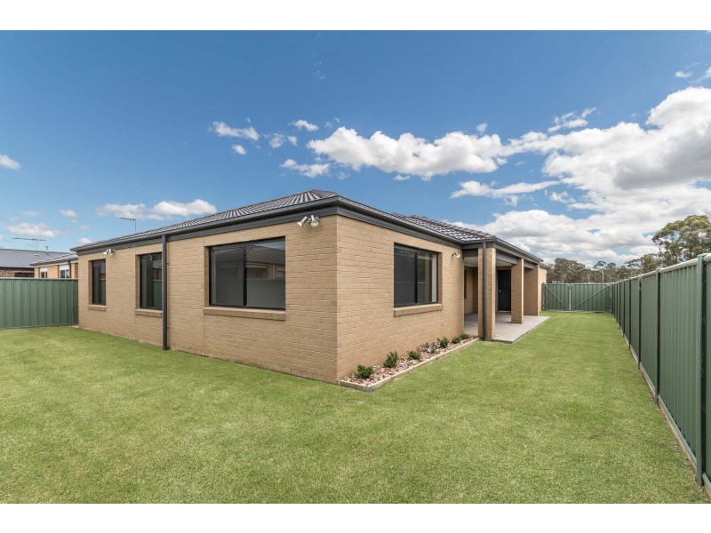 8 Gladeville Drive, Jackass Flat VIC 3556