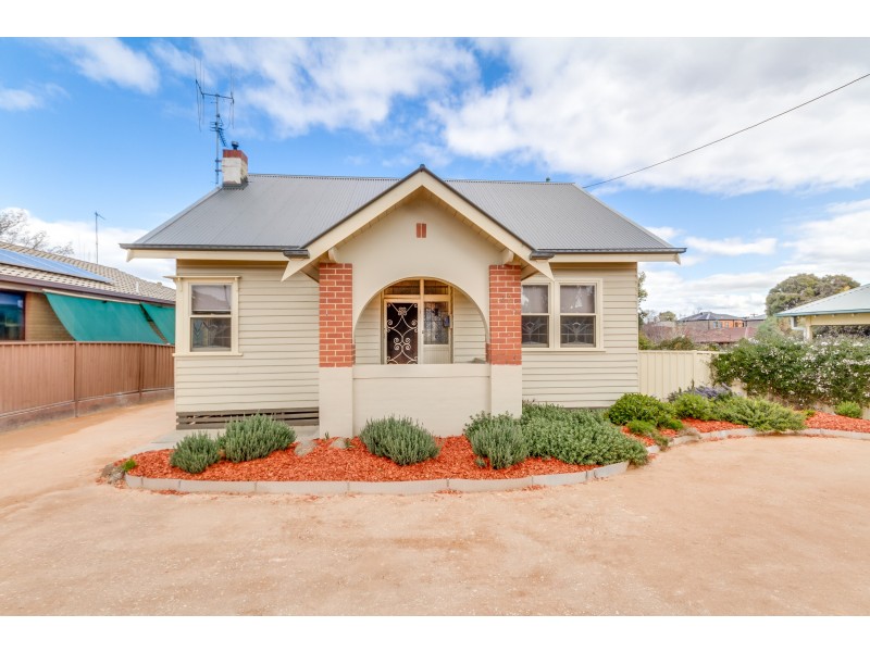 32 Townsend Street, Flora Hill VIC 3550