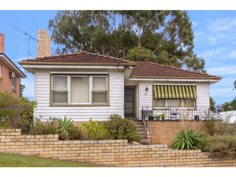 1 Ingleton Street, Long Gully VIC 3550