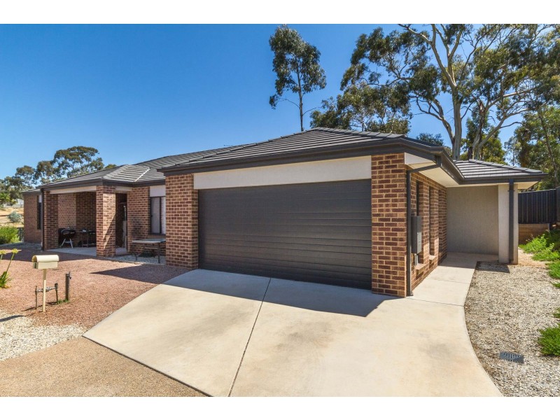 3 Ironhill Close, White Hills VIC 3550
