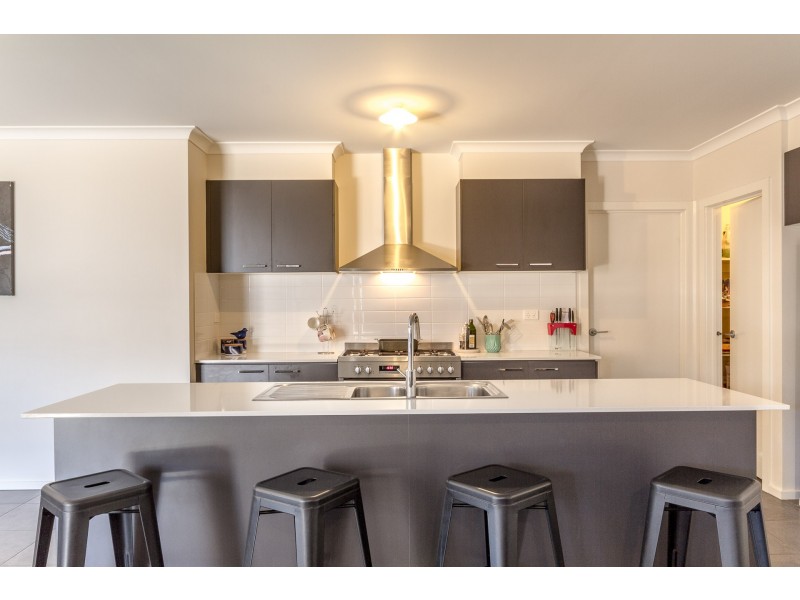 3 Ironhill Close, White Hills VIC 3550