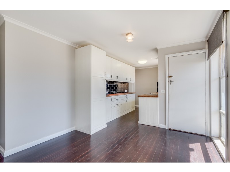 4 Burch Court, California Gully VIC 3556